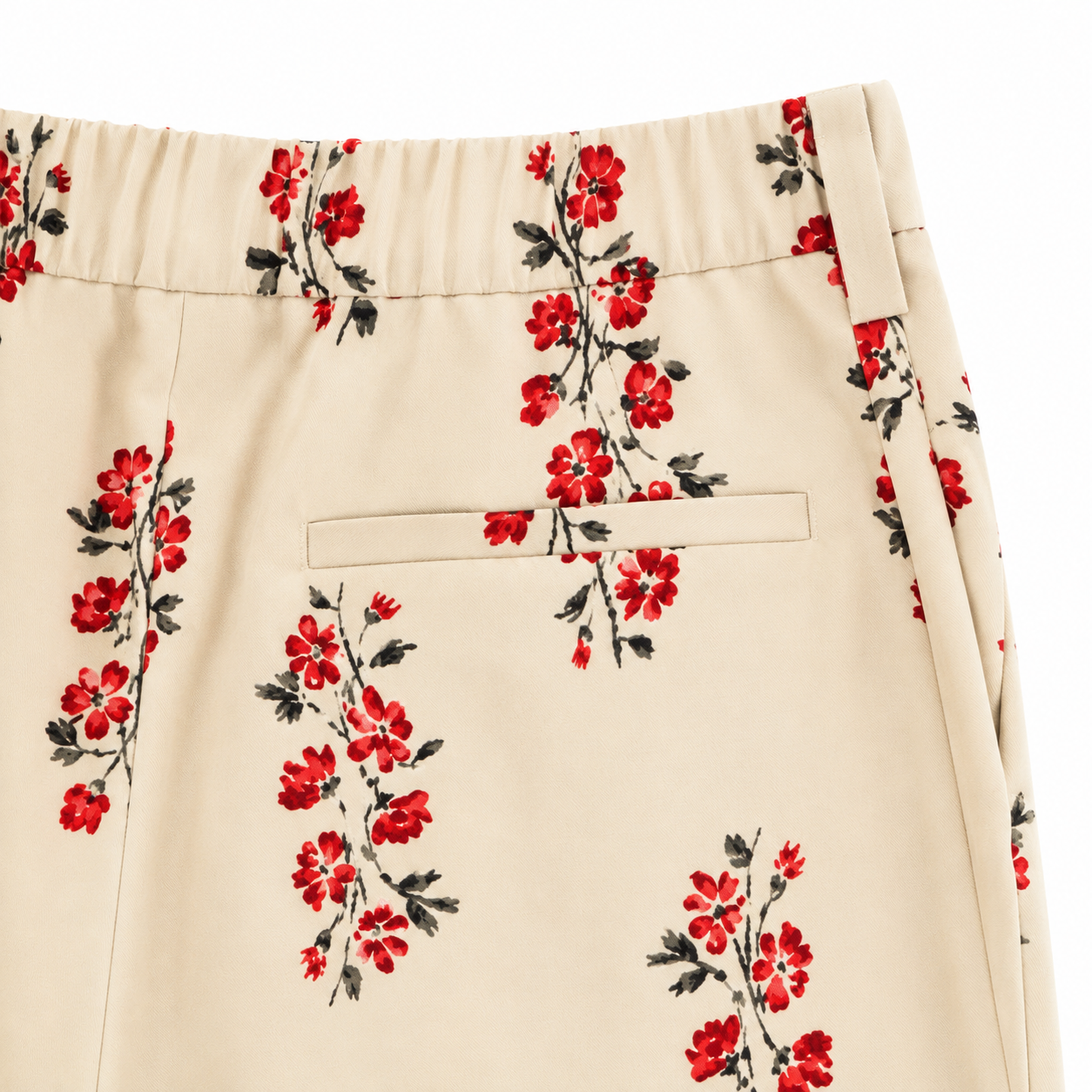 Attic and barn (Italy) - Roses patterned trousers