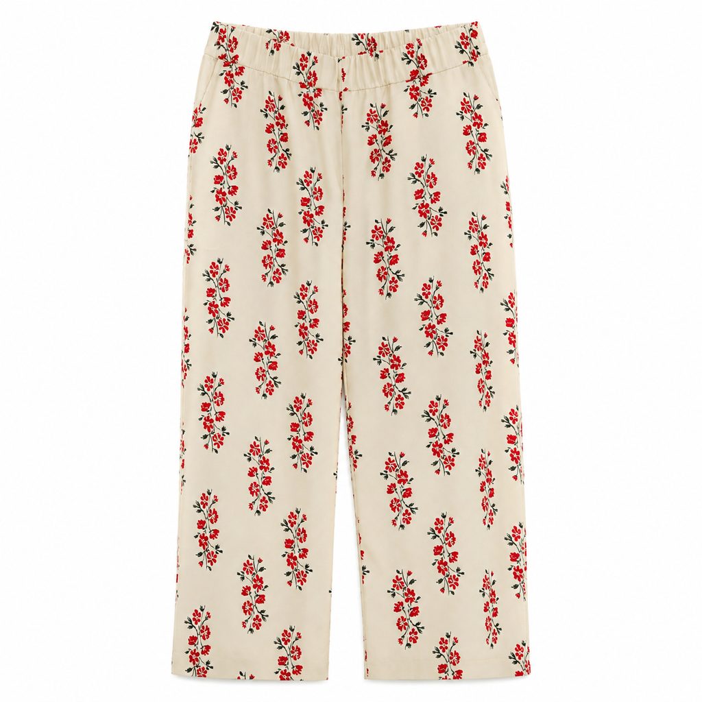 Attic and barn (Italy) - Roses patterned trousers