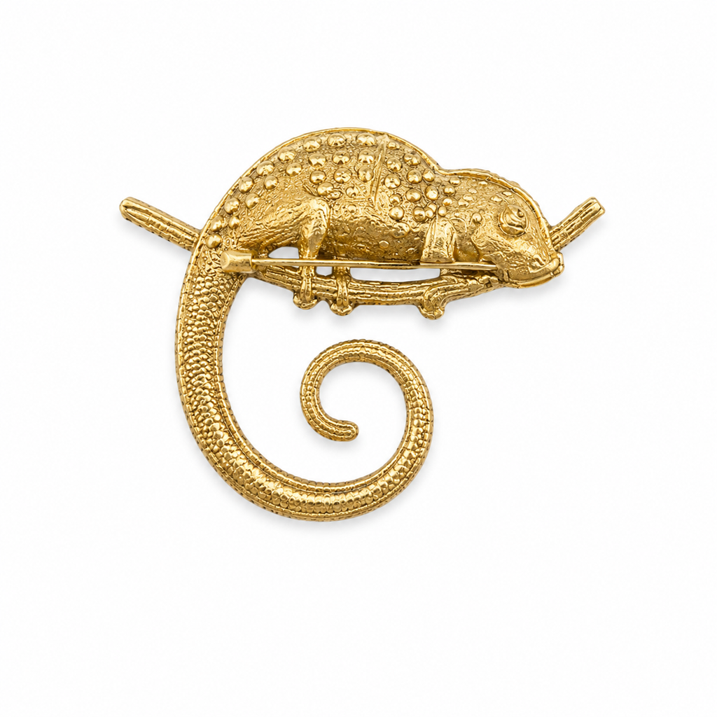 Unsigned - Chameleon colored pin